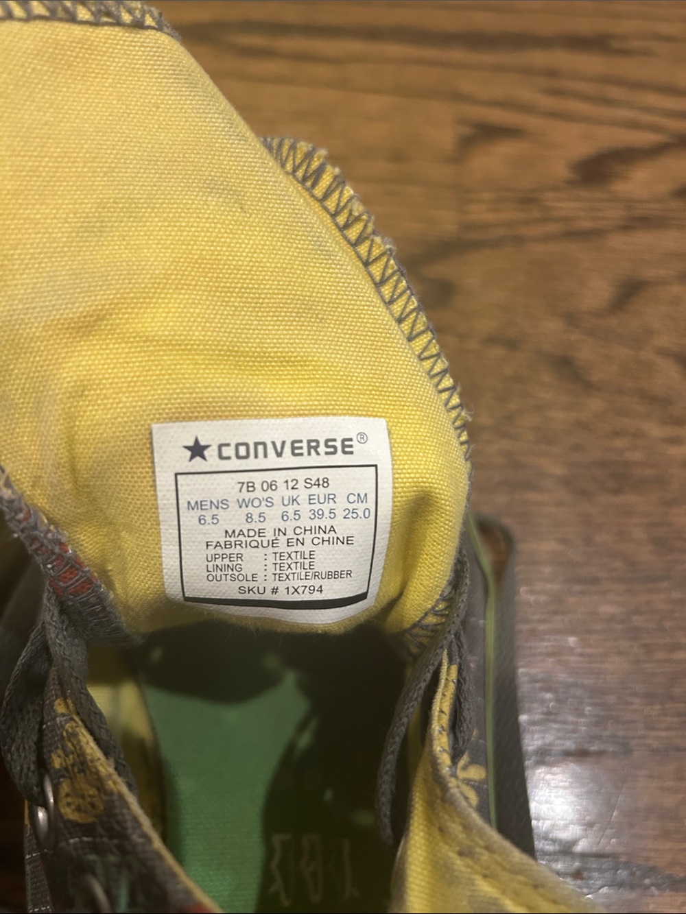 Converse Adult' High-Top Chair patterned Sneakers in Gray with Multi-Color Print - Picture 7 of 7
